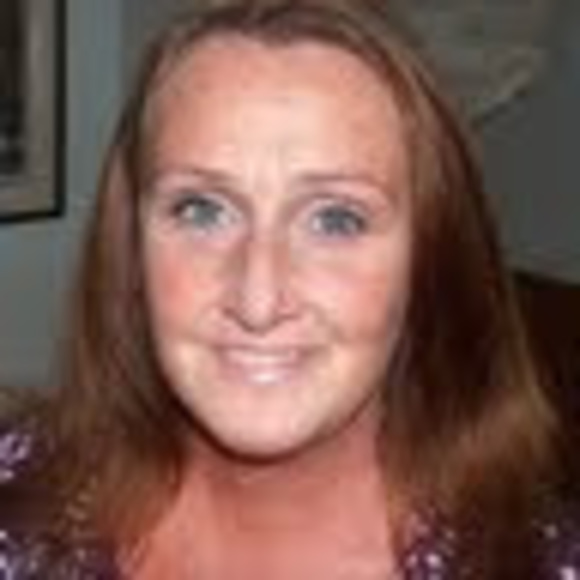 Meet your Posher, Julie - Picture 1 of 1